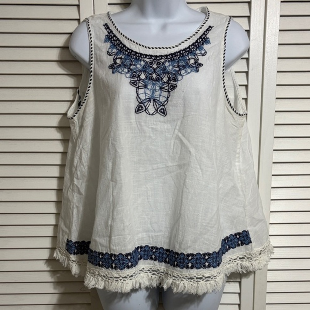 Max Studio White Tank Top with Blue Embroidery
